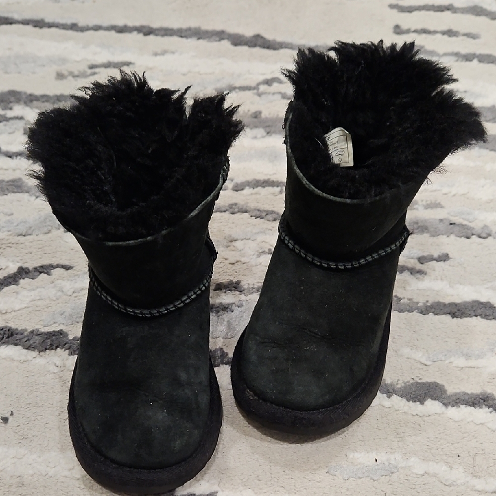 Ugg Bailey Bow